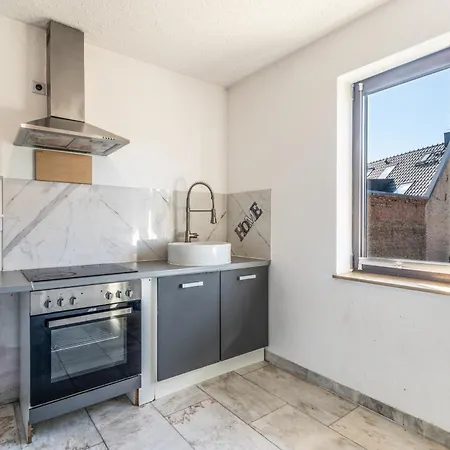 Arbeitnehmerunterkunft I 4 Schlafzimmer I 7 Betten I Garten *