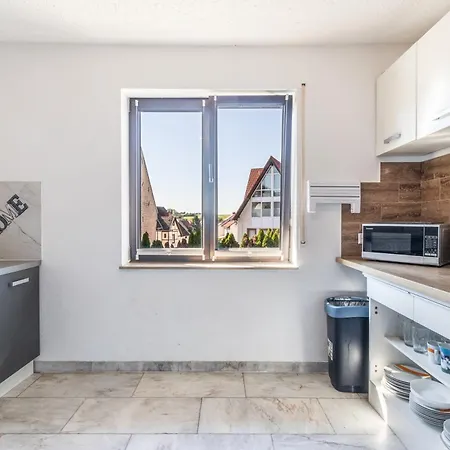 Apartament Arbeitnehmerunterkunft I 4 Schlafzimmer I 7 Betten I Garten