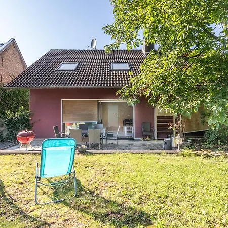 Arbeitnehmerunterkunft I 4 Schlafzimmer I 7 Betten I Garten Apartament